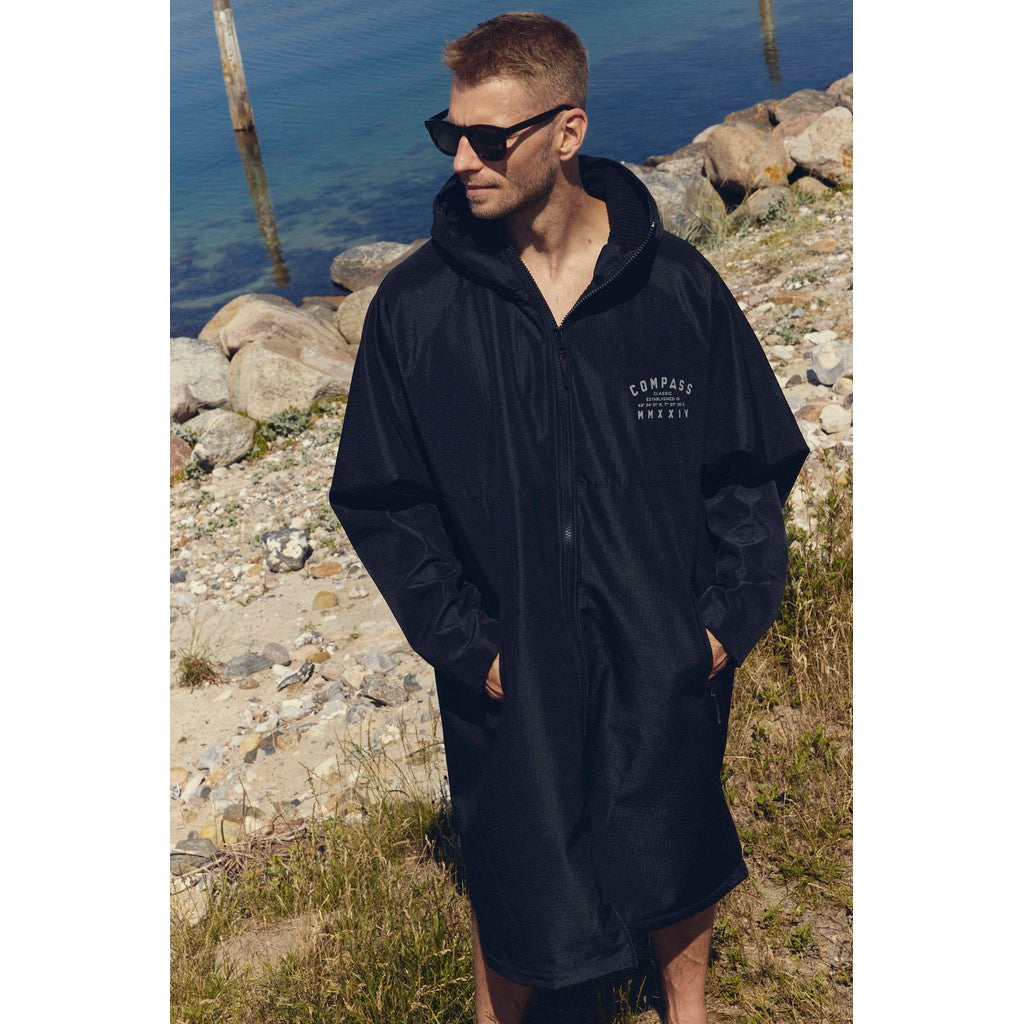 Athletes Collective Poncho Ciampino Poncho 900 Black